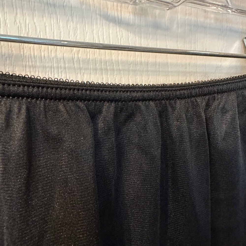 Warner's | VTG Perfect Measure Small 26" Black Nylon Half Slip Skirt Lace Trim - Picture 4 of 8